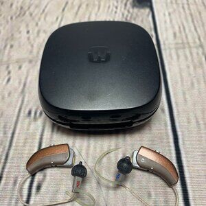 *Refurbished* Widex Battery Powered Hearing Aids w/case